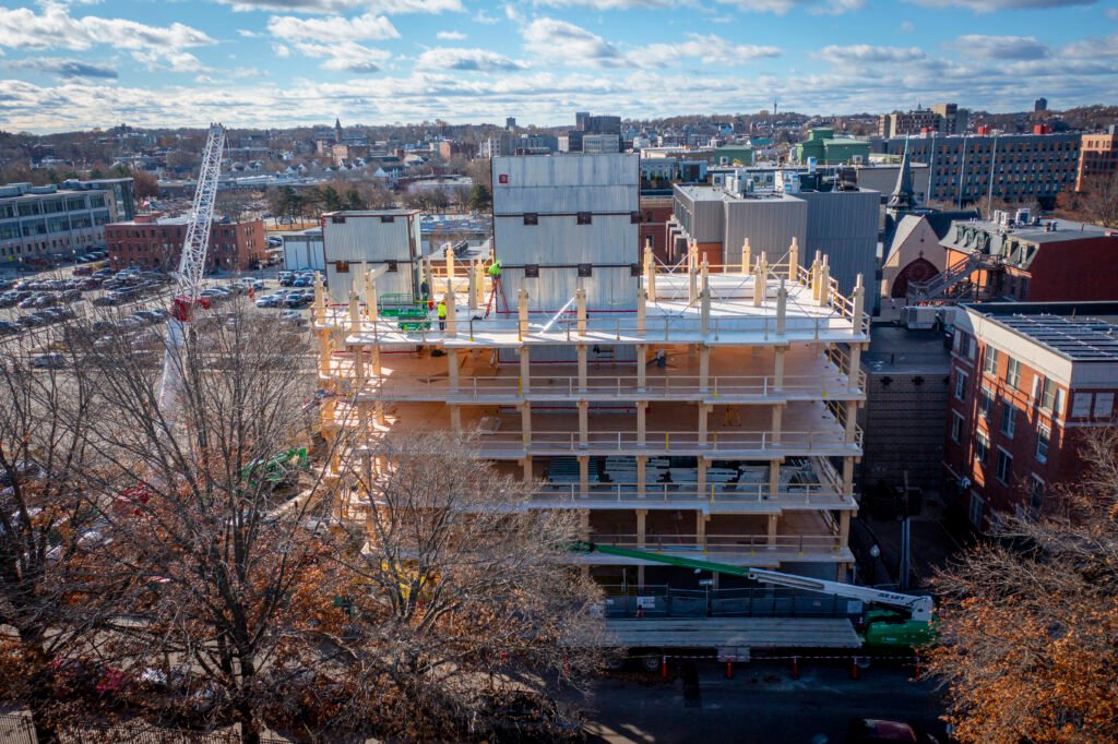 11 E Lenox December 4 Of 8