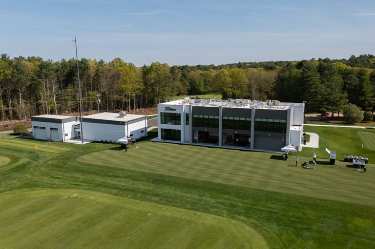 POM Titleist back exterior side 3