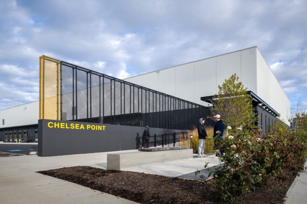 694c112e2bd1061ddbc093c3 CHELSEA PT 4517 resize p 2000 1